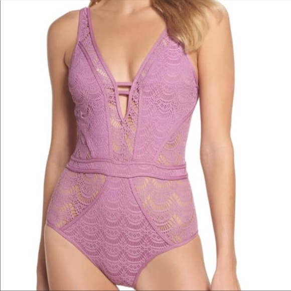 🔺SOLD🔺 Becca Crochet Plunging One-Piece Swimsuit - Picture 4 of 5